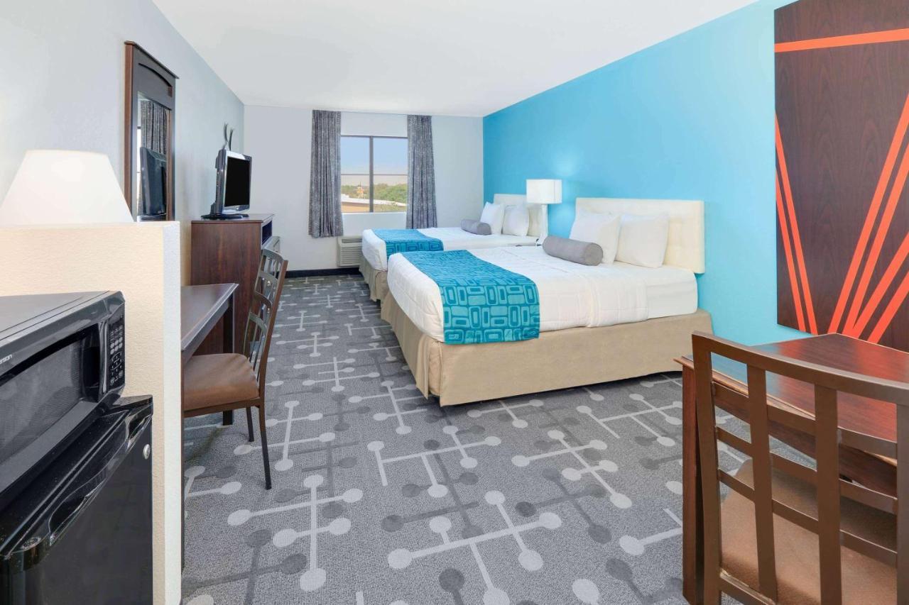 Howard Johnson By Wyndham Lubbock Tx Dış mekan fotoğraf